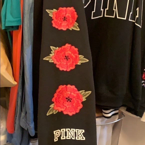 VS PINK Rose Sweatshirt - Black - Picture 5 of 5